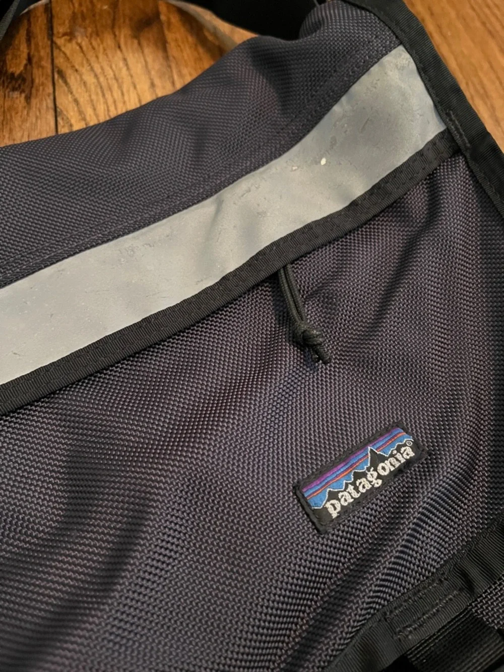 Vintage Patagonia Black Messenger Bag with Reflective Strip